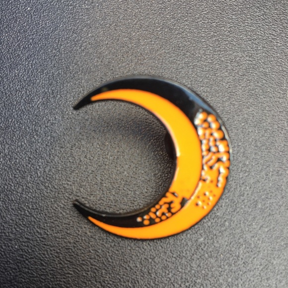 Orange moon pin *3 pins for $12 - Picture 1 of 2
